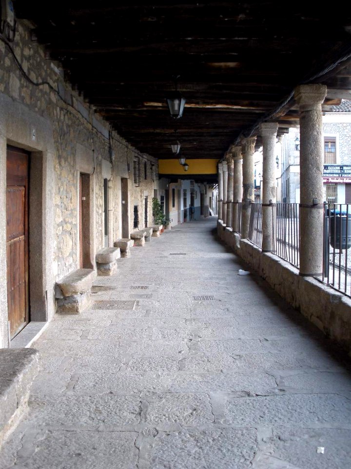 Cuacos de Yuste - Plaza de España 4