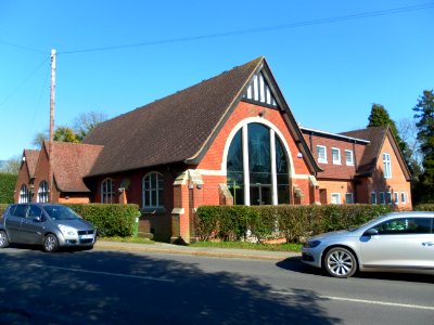 Crowborough United Church (formerly Parker Memorial Congregational Church), Croft Road, Crowborough (March 2011) (1)