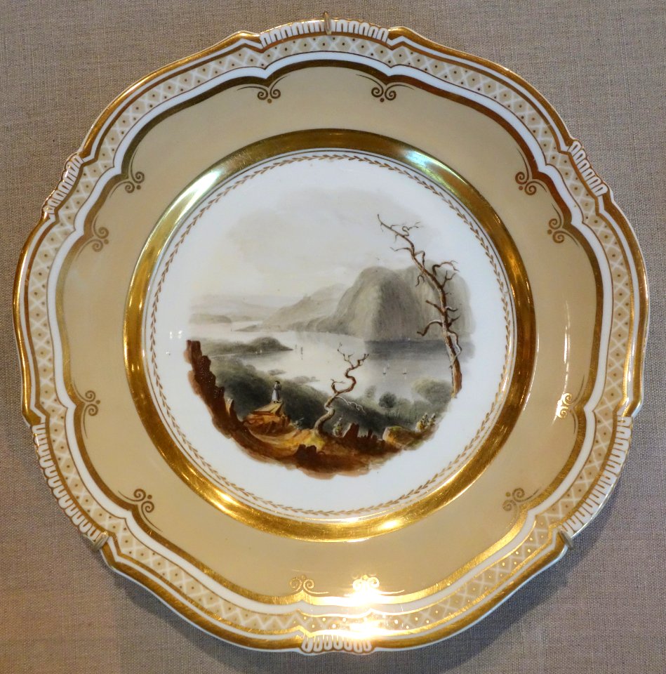 Crow Next from Bull Hill, Hudson River, America - Coalport Porcelain Factory, Shropshire, England, c. 1820-1830, porcelain - De Young Museum - DSC00915