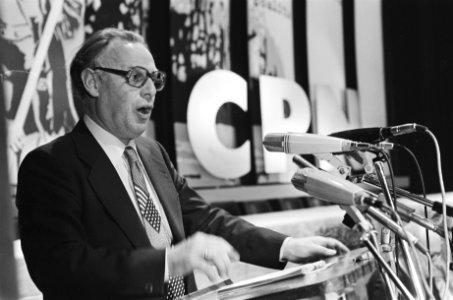 CPN-congres in Amsterdam Henk Hoekstra aan het woord, Bestanddeelnr 929-5348