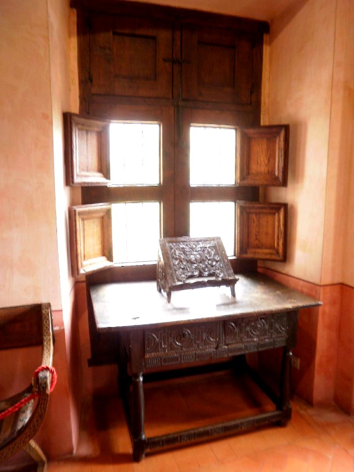 Cuacos de Yuste - Monasterio de San Jerónimo de Yuste, Palacio de Carlos V (11) 03
