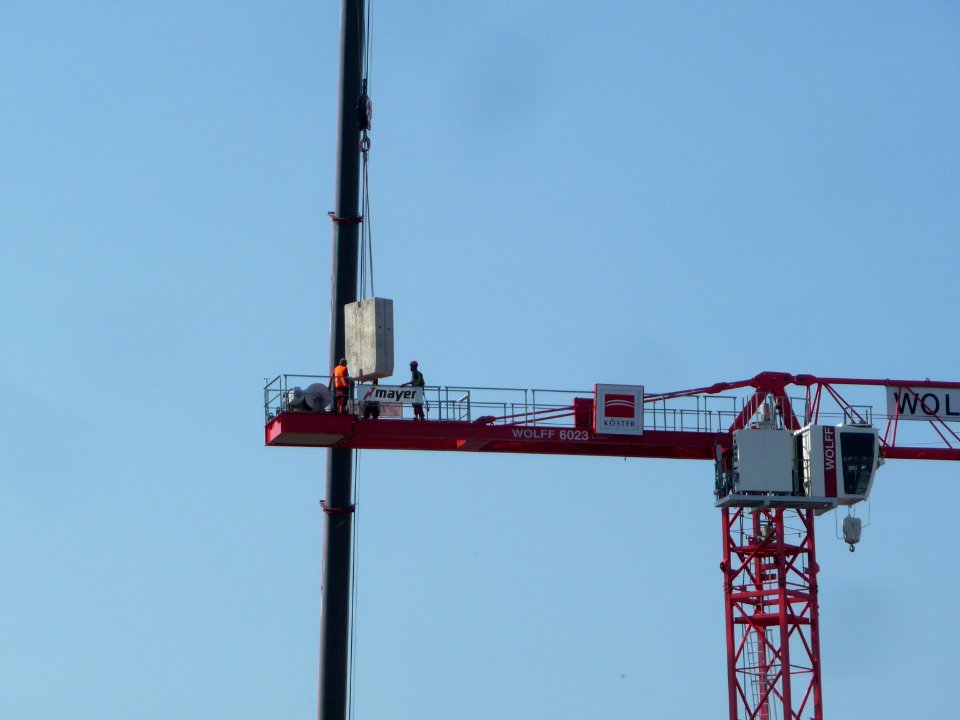 Cranes in Ludwigshafen am Rhein 08