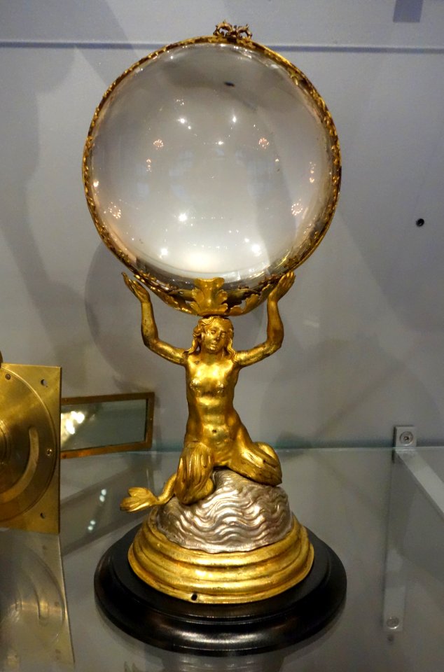 Crystal ball - Mathematisch-Physikalischer Salon, Dresden - DSC07969