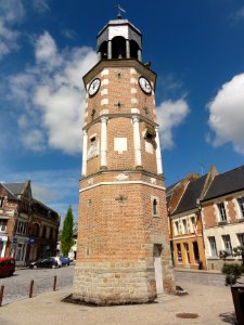 Crécy-sur-Serre (Aisne) beffroi (01)