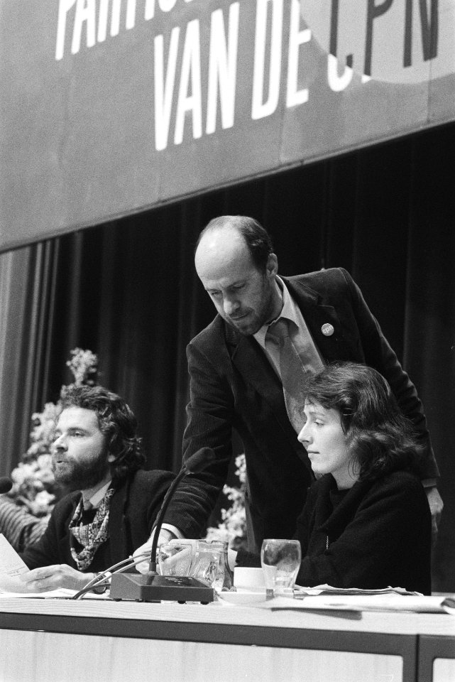 CPN-congres deel II in Amsterdam vrouw tijdens congres, Bestanddeelnr 932-8671