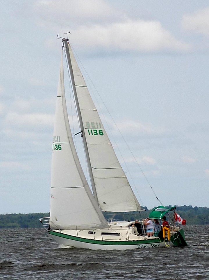 CS 27 sailboat Erin's Way 3884