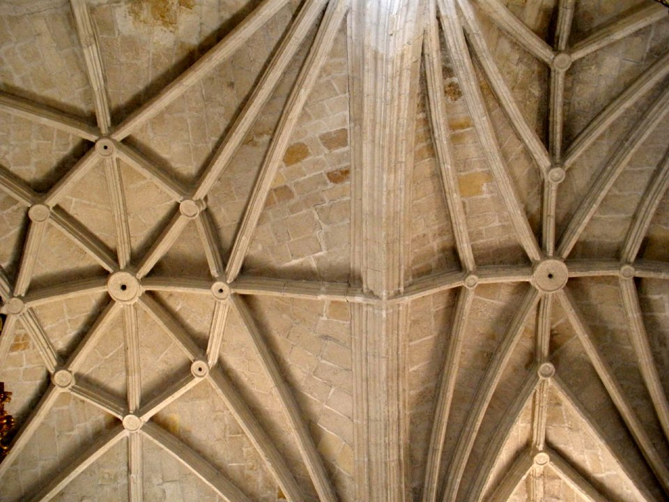 Cuéllar - Iglesia de San Miguel 05