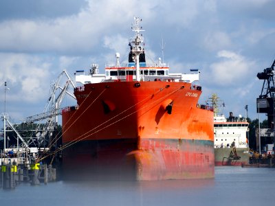 CPO China, IMO 9434204 at the Botlek, Port of Rotterdam, pic1