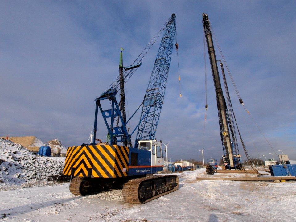 Cranes near Amsterdam pic18