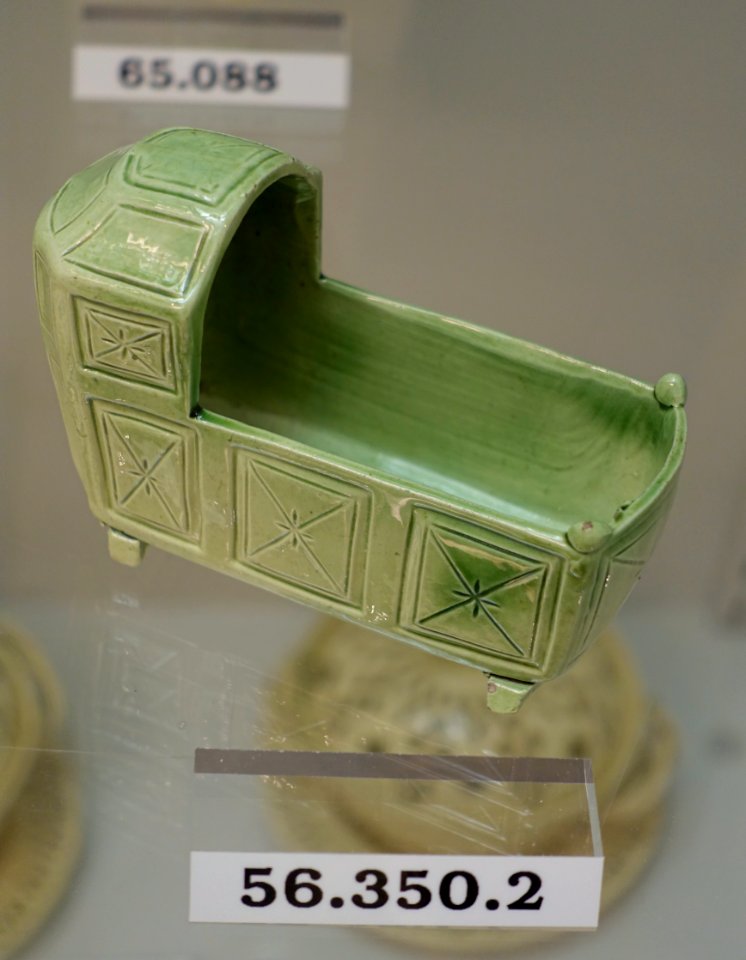 Cradle, Staffordshire, England, 1765-1780, creamware, underglaze metallic oxides, HD 56.350.2 - Flynt Center of Early New England Life - Deerfield, Massachusetts - DSC04530