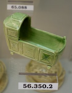 Cradle, Staffordshire, England, 1765-1780, creamware, underglaze metallic oxides, HD 56.350.2 - Flynt Center of Early New England Life - Deerfield, Massachusetts - DSC04530