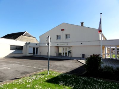 Crépy (Aisne) salle des fêtes