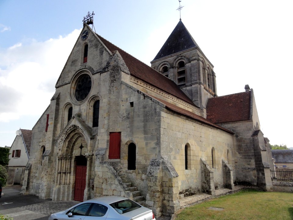 Courmelles (Aisne) église (01)
