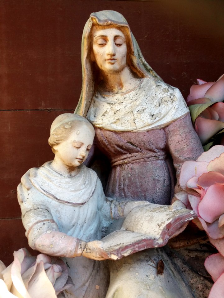 Crémieu - Chemin des Docteurs Labonnardière - Statue de sainte Anne