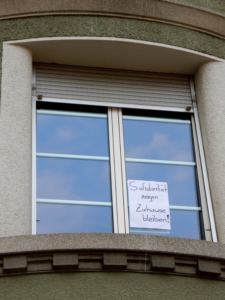 COVID-19 Zuhause bleiben