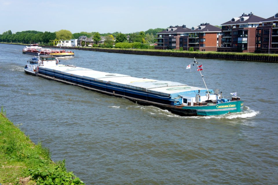 Credendo Vides - ENI 02315871 & Stolt Maas - ENI 02320281, Amsterdam-Rijn kanaal, pic2