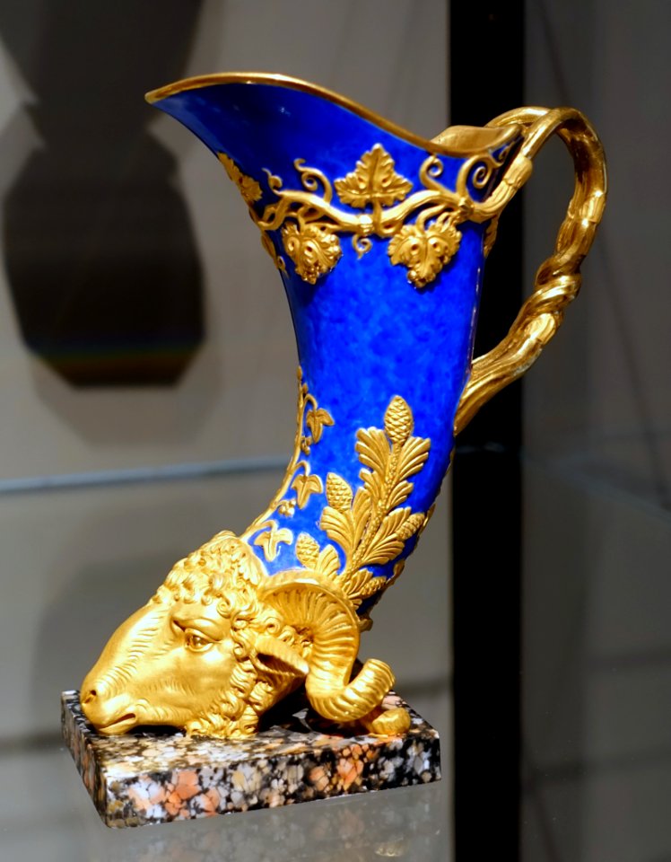 Cream jub, Sèvres Porcelain Factory, 1813, hard-paste porcelain - Wadsworth Atheneum - Hartford, CT - DSC05511