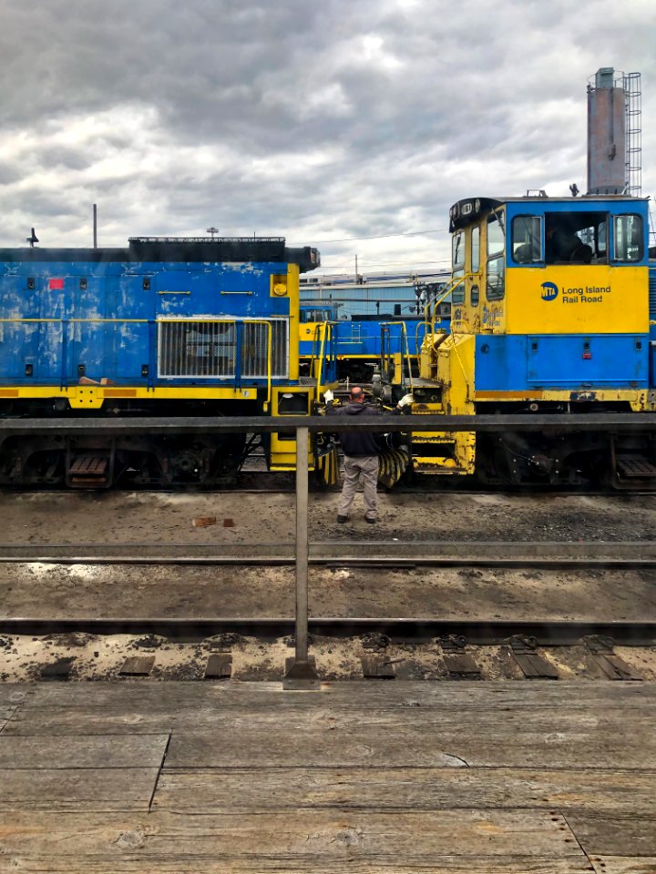 Coupling engines at the LIRR Morris Park Platform LIRR