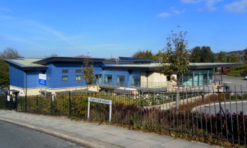 County Oak Medical Centre, County Oak Avenue, Hollingbury, Brighton (October 2011) (2)