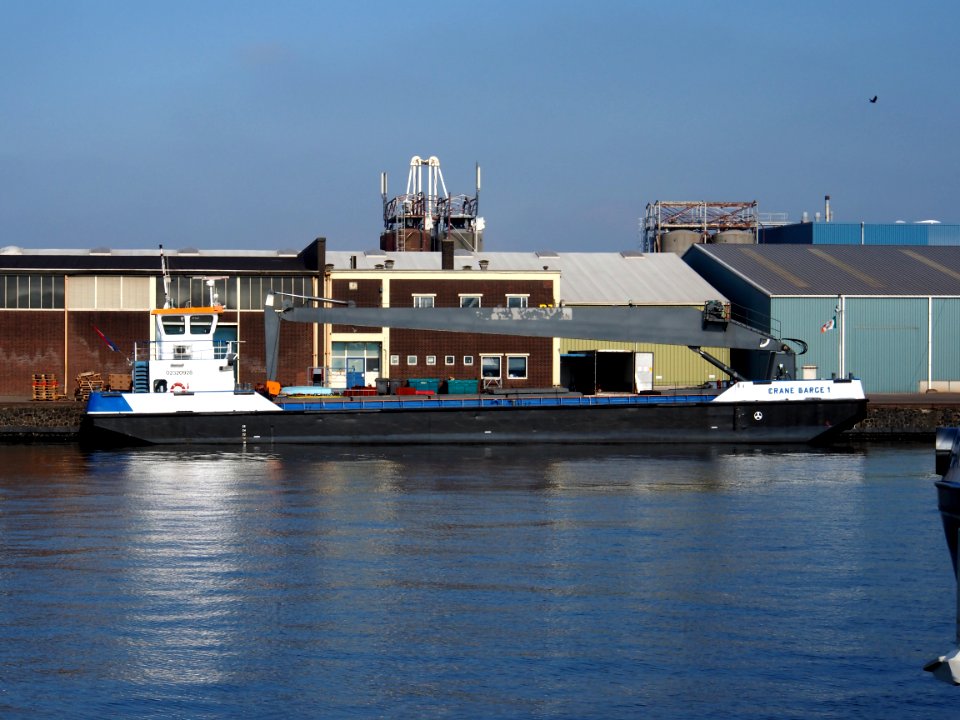 Crane Barge 1, ENI 02320928, pic3