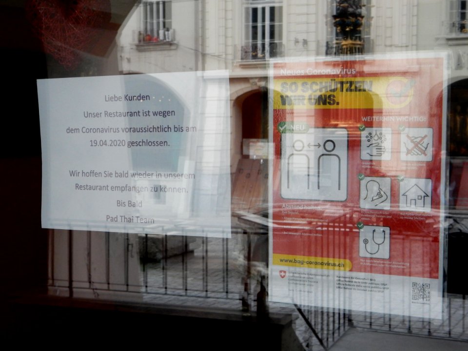 COVID-19 Closed Shop in Bern 4
