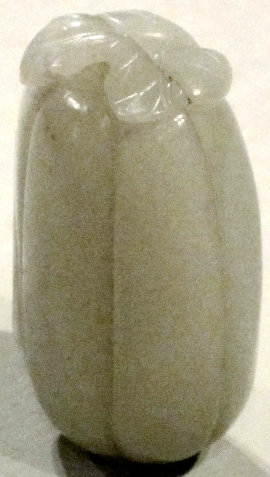 Covered box in the shape of a melon with tendril, China, 19th century, nephrite