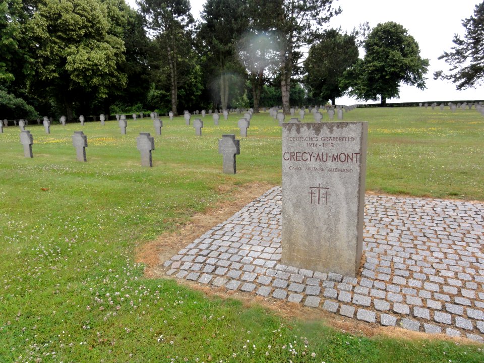 Crécy-au-Mont (Aisne) necropole nationale, cimetière allemand (02)