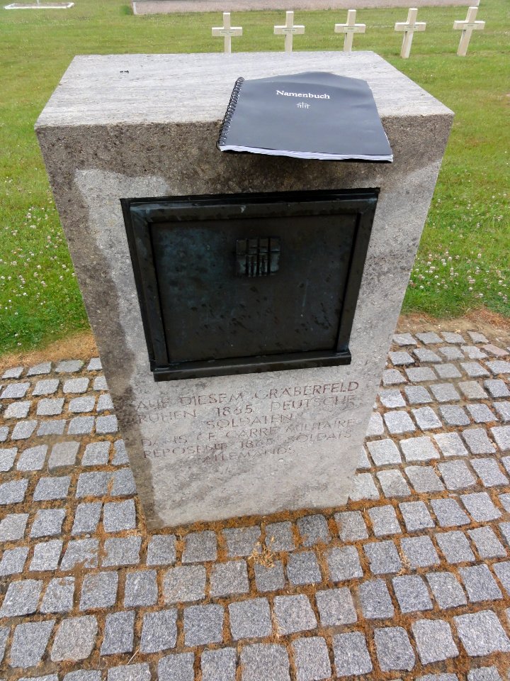 Crécy-au-Mont (Aisne) necropole nationale, cimetière allemand (03)