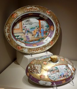 Covered vegetable dish, China, c. 1795, porcelain - Chazen Museum of Art - DSC02286