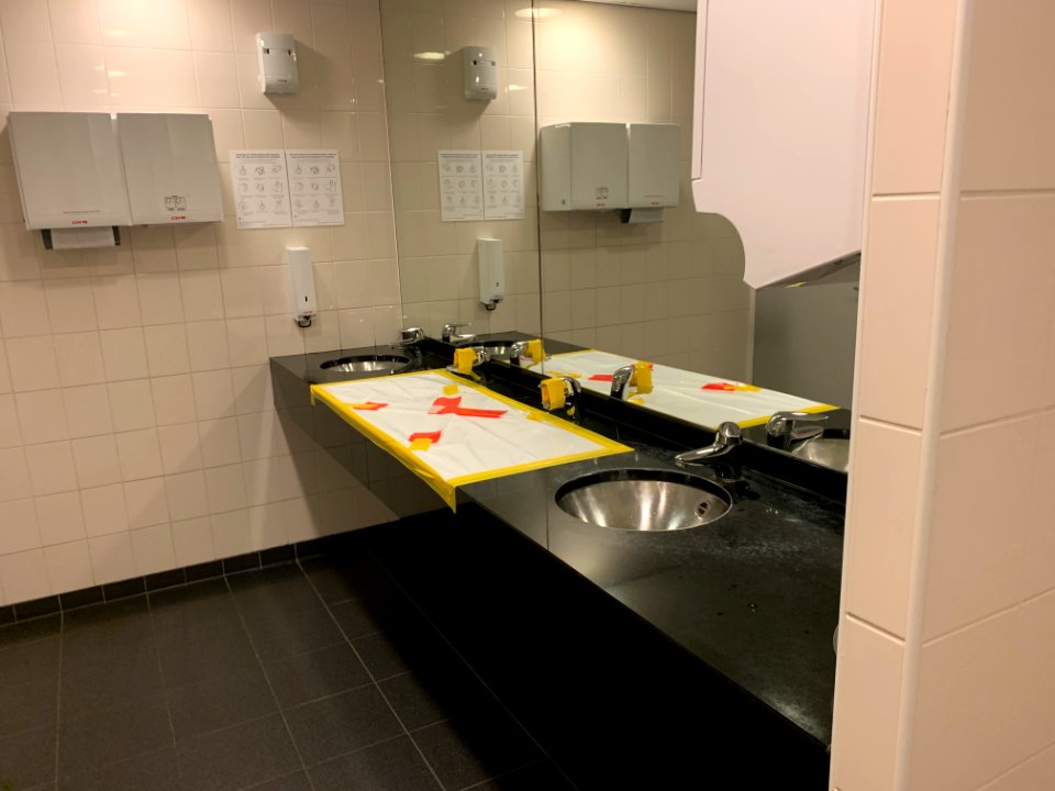 COVID-19 toilet pic2