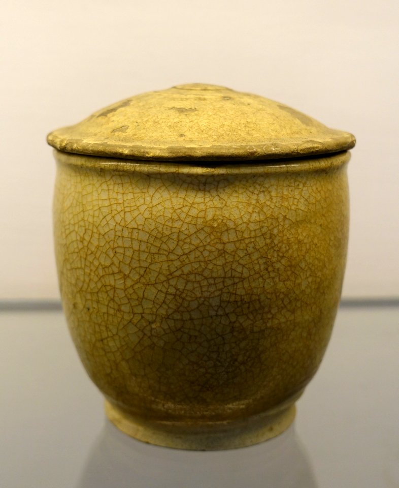Covered jar, Ly dynasty, 11th-13th century AD, stoneware - Museum of Vietnamese History - Ho Chi Minh City - DSC06167