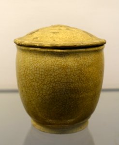 Covered jar, Ly dynasty, 11th-13th century AD, stoneware - Museum of Vietnamese History - Ho Chi Minh City - DSC06167