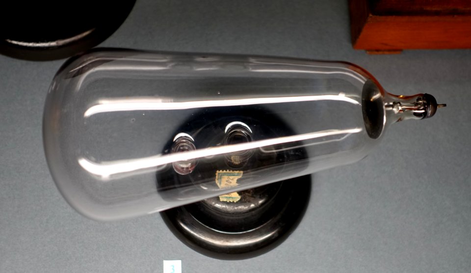 Crookes tube, c. 1896 - Röntgen-Gedächtnisstätte Würzburg - Würzburg, Germany - DSC04260