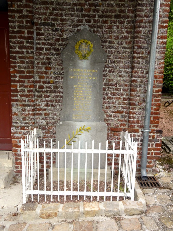 Courbes (Aisne) monument aux morts