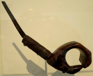 Crooked knife, Woodland peoples, Honolulu Museum of Art 13718.1