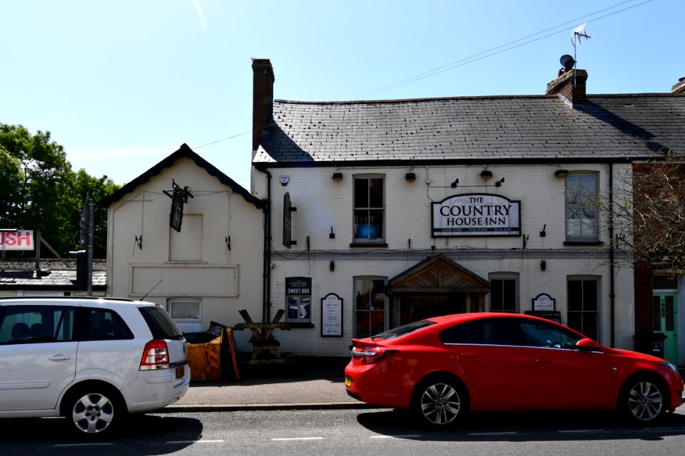 Country House Inn