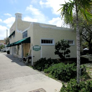 Croissant Park Administration Building--from north front 