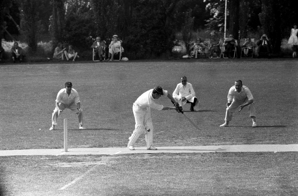 Cricket HCC 1 tegen HCC 2, Bestanddeelnr 911-3160