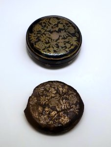 Cover with copy, China, Tang dynasty, copy by Kitamura Shosai, Japan, 1984-1985, wood, lacquer, silver - Linden-Museum - Stuttgart, Germany - DSC03540