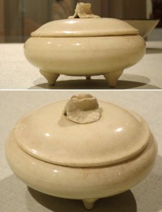 Covered tripod, Song dynasty, glazed porcelain, Honolulu Museum of Art, 12204.1a-b