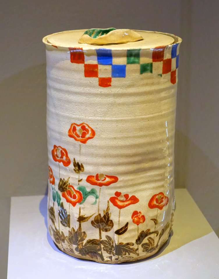 Covered water jar (mizusashi), Eiraku Hozen, Kyoto, Japan, c. 1830, stoneware, polychrome enamel - Montreal Museum of Fine Arts - Montreal, Canada - DSC09527