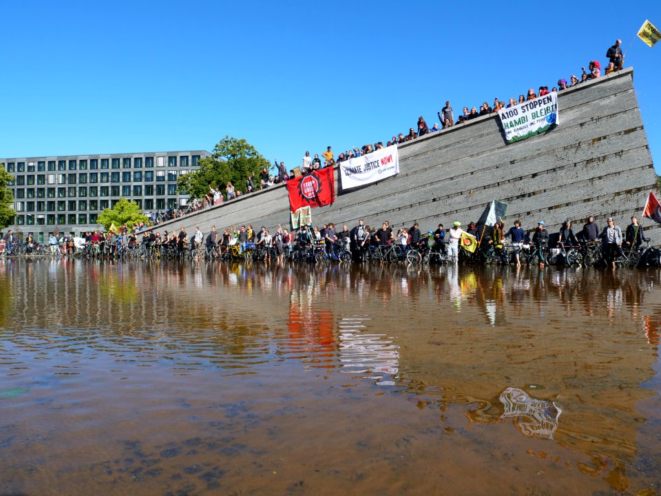 Critical Mass in support of the Hambach Forest Occupation Berlin 30-9-2018 26