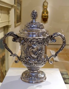 Covered cup, by William Williams, London, 1747, silver - Peabody Essex Museum - DSC07144
