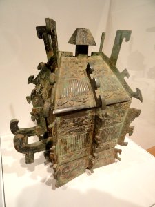 Covered Ritual Wine Vessel (Fangyi), 11th to early 10th century BC, Shang dynasty or Western Zhou period, China, cast bronze - Sackler Museum - DSC02619