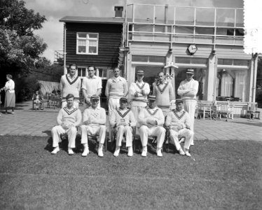 Cricket Nederlands Bondselftal tegen Free Foresters Amstelveen Elftal Free Fore, Bestanddeelnr 907-9480