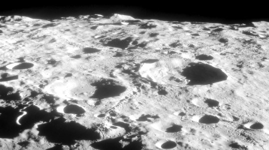 Crookes crater AS11-42-6247
