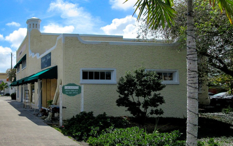 Croissant Park Administration Building--from north a
