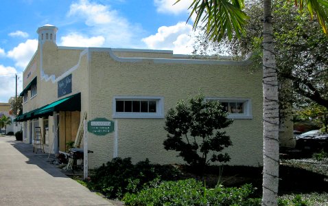 Croissant Park Administration Building--from north a