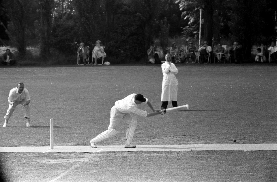Cricket HCC 1 tegen HCC 2, Bestanddeelnr 911-3159