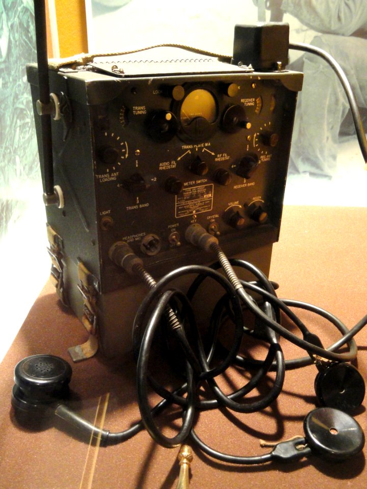 CRI 43007 Transmitter-Receiver used by the Navajo Code Talkers - National Cryptologic Museum - DSC07801